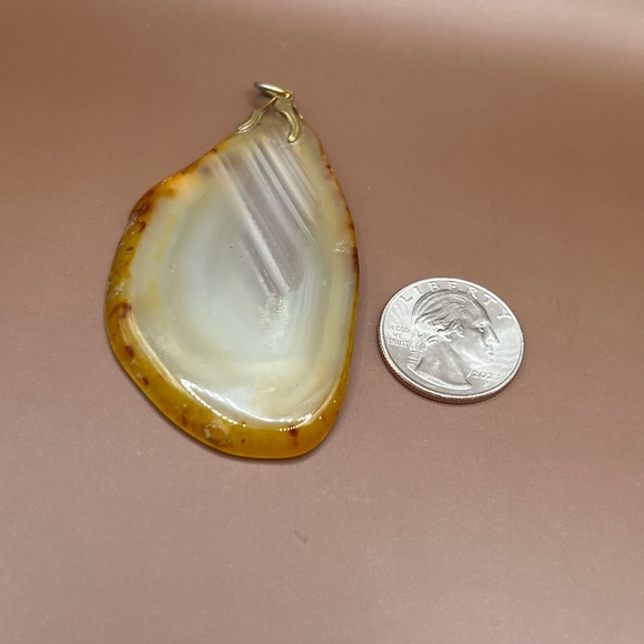 Large Polished Agate Pendant. - Picture 3 of 6